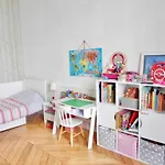 Nice Apartment Close To The Champs Elysees